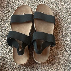 NWOT madden girl sandals